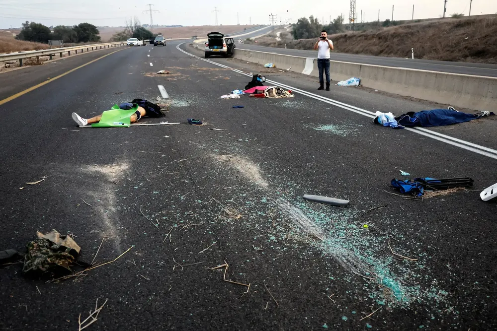 victimas de hamas en la carretera